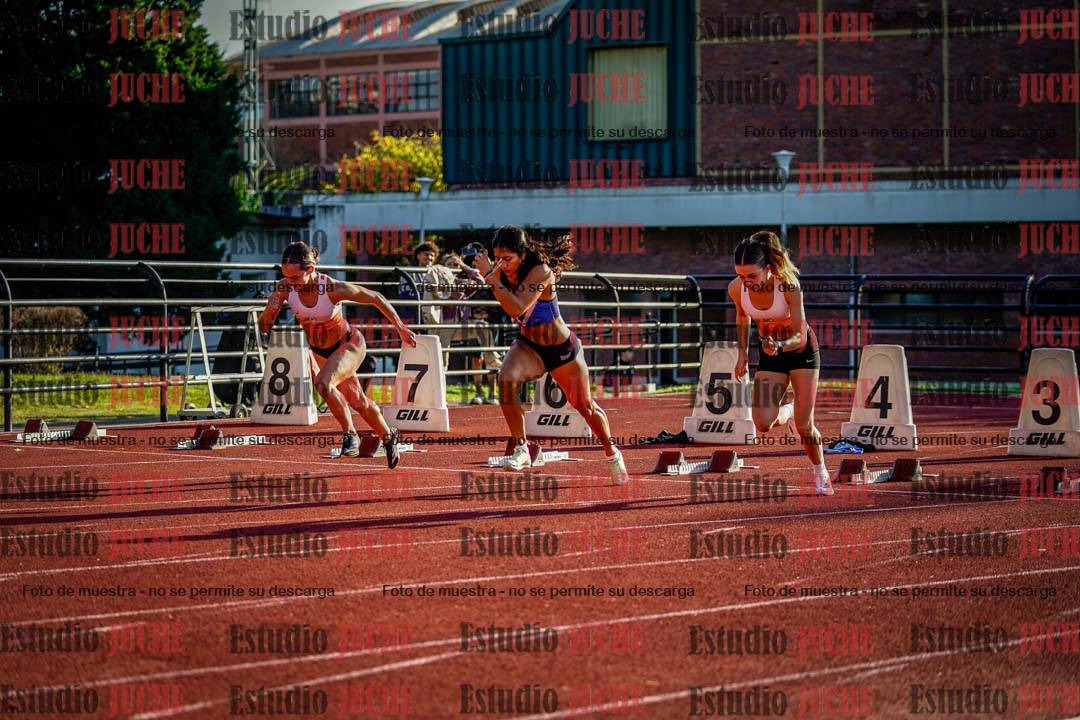 Fotos de los 100 m con vallas de mujeres