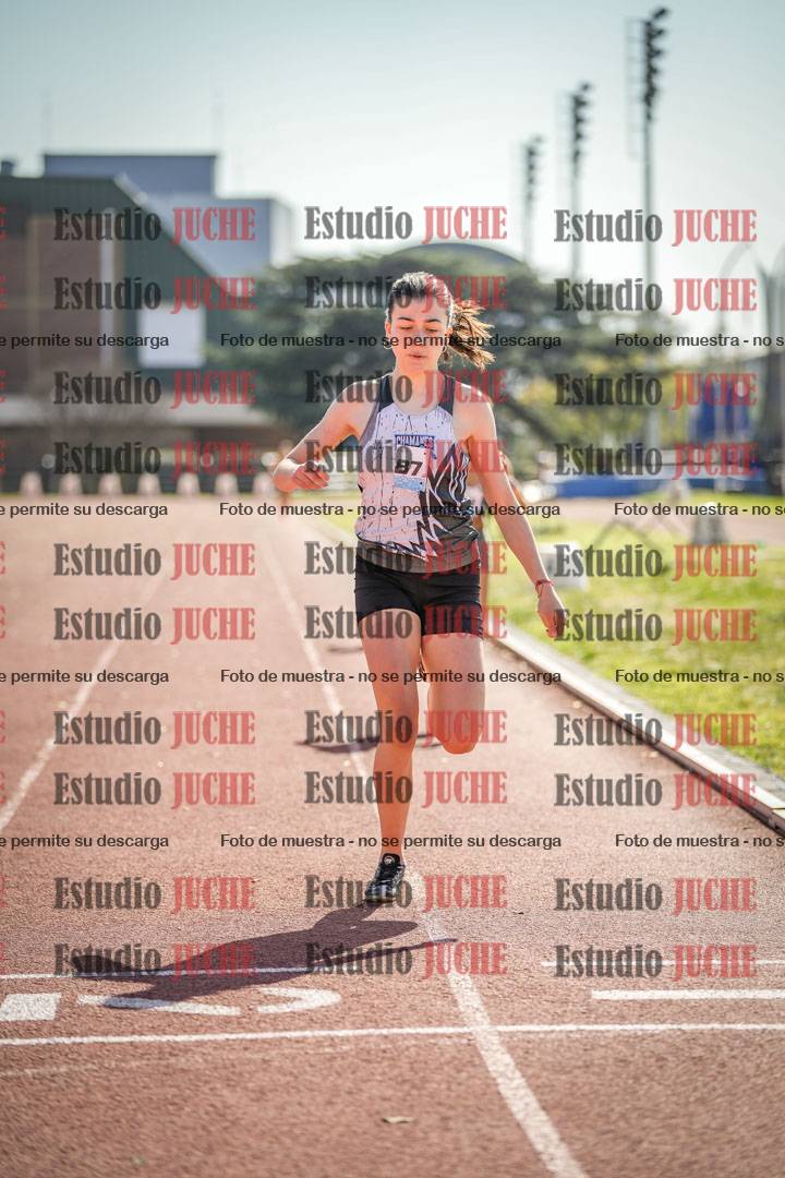 Fotos de los 600 m llanos de mujeres - U16