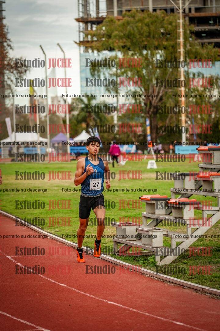 Fotos de los 2000 m con obstáculos de varones