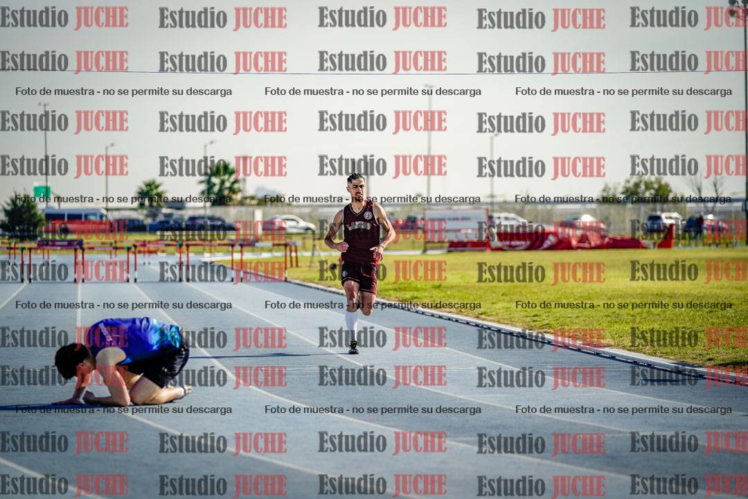 Fotos de los 400 m con vallas de varones