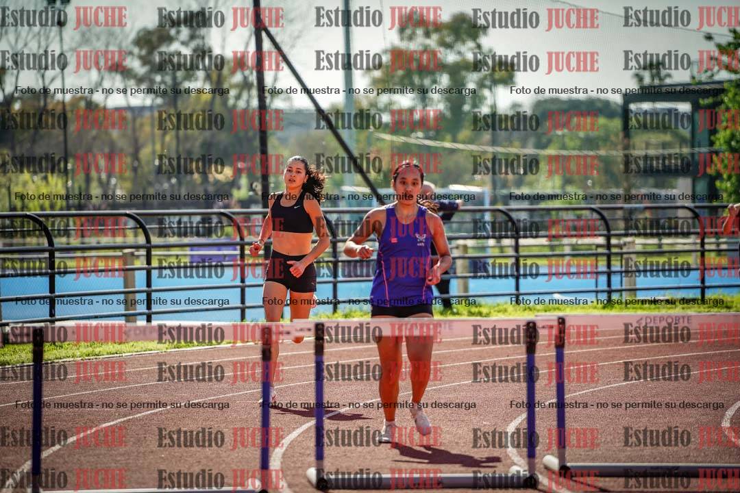 Fotos de los 400 m con vallas de mujeres