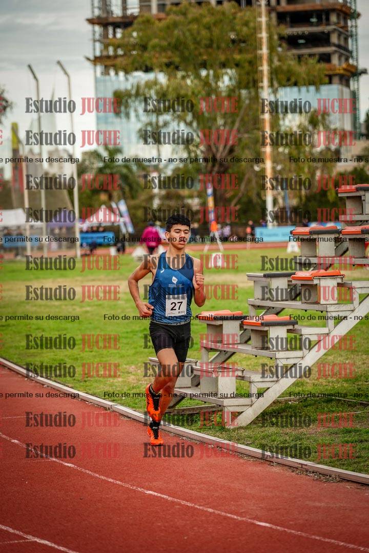 Fotos de los 2000 m con obstáculos de varones