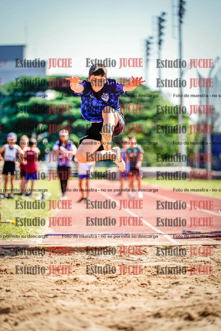 Fotos del salto en largo de varones