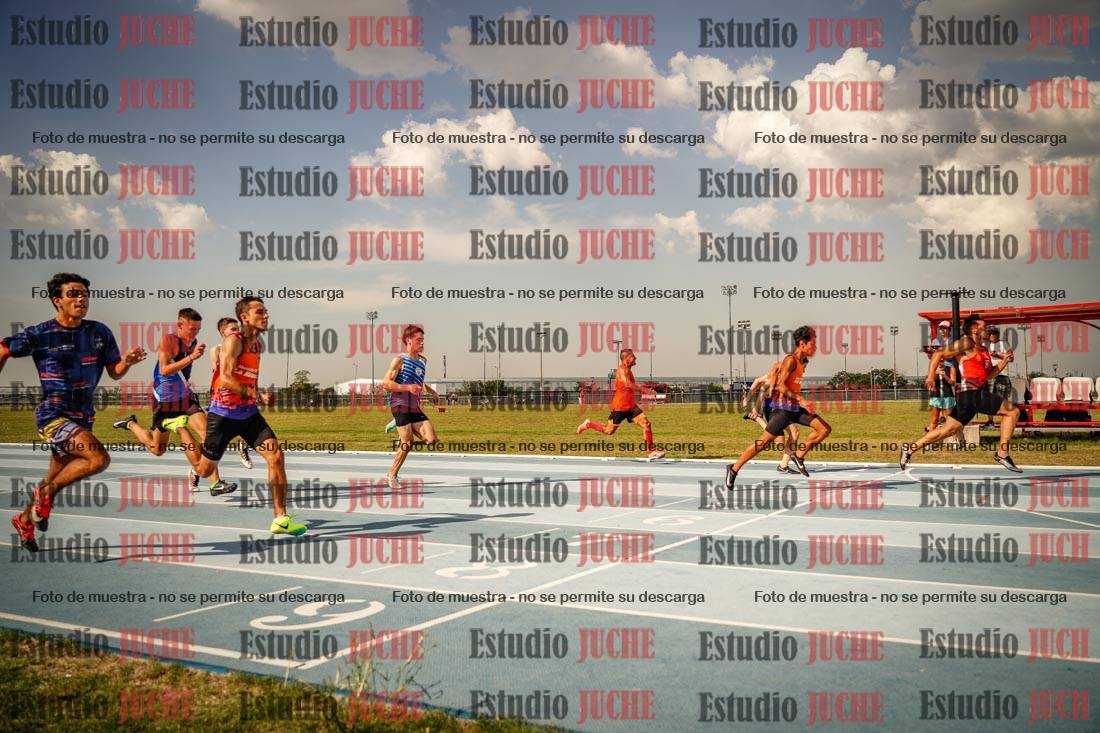 Fotos de los 80 m llanos de varones