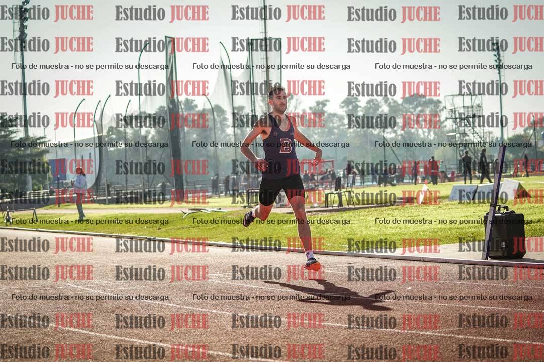 Fotos de los 400 m con vallas de varones