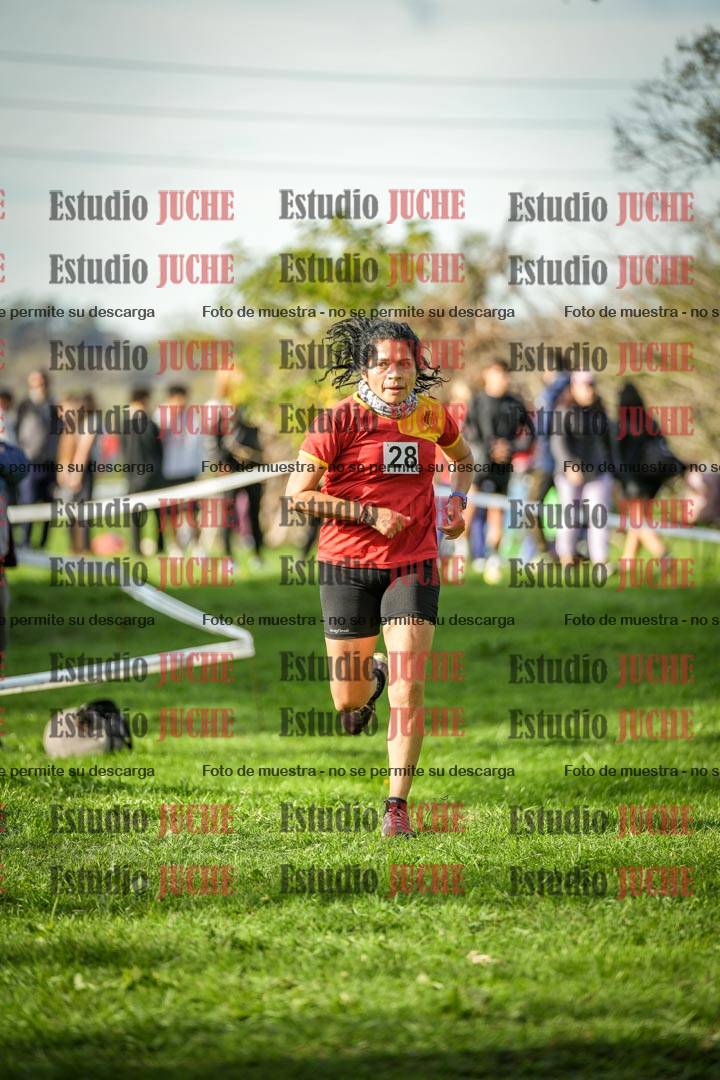 Fotos de la llegada del cross de 4000 m - mujeres
