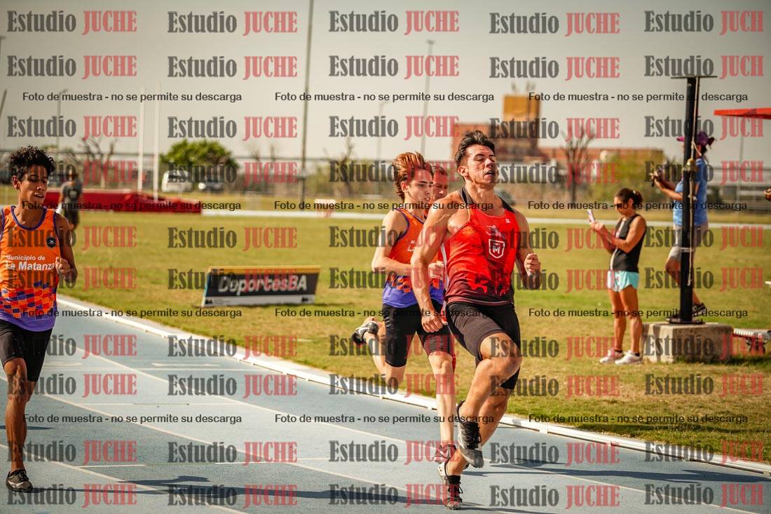 Fotos de los 80 m llanos de varones