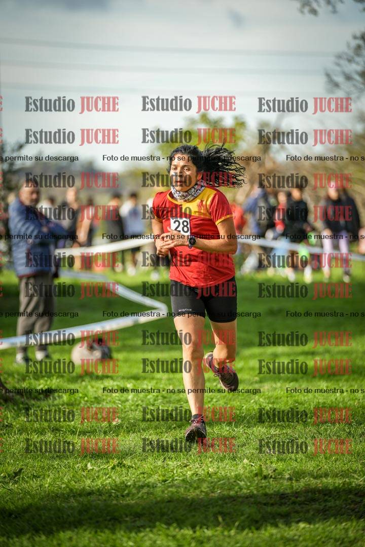 Fotos de la llegada del cross de 4000 m - mujeres