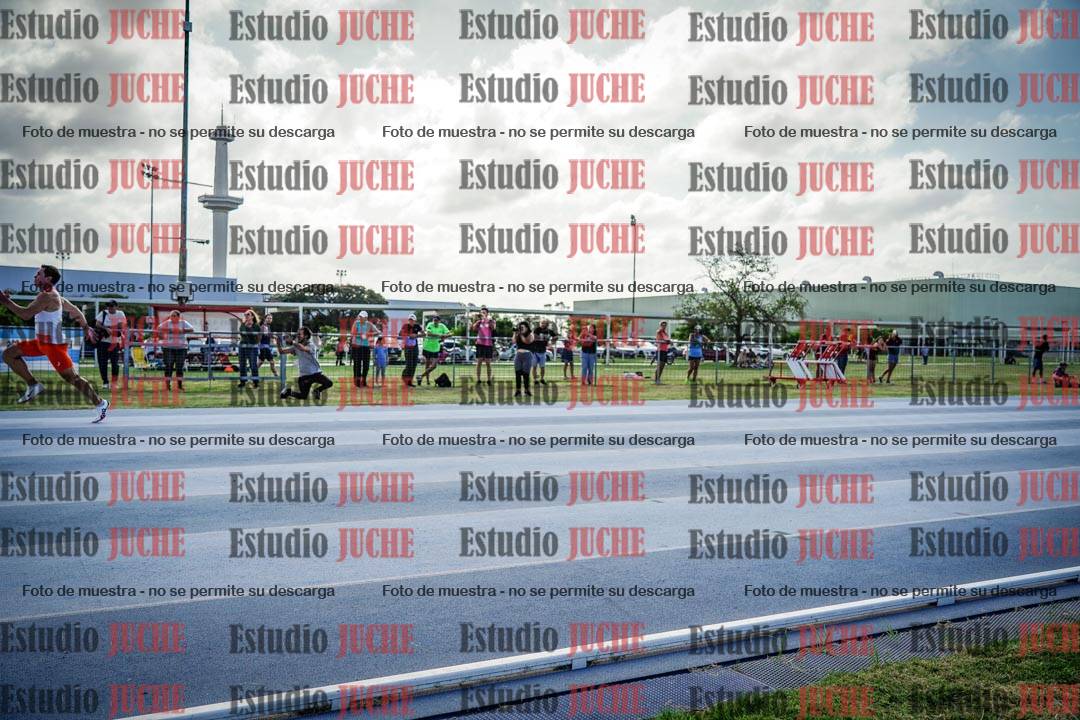 Fotos de los 100 m llanos de varones