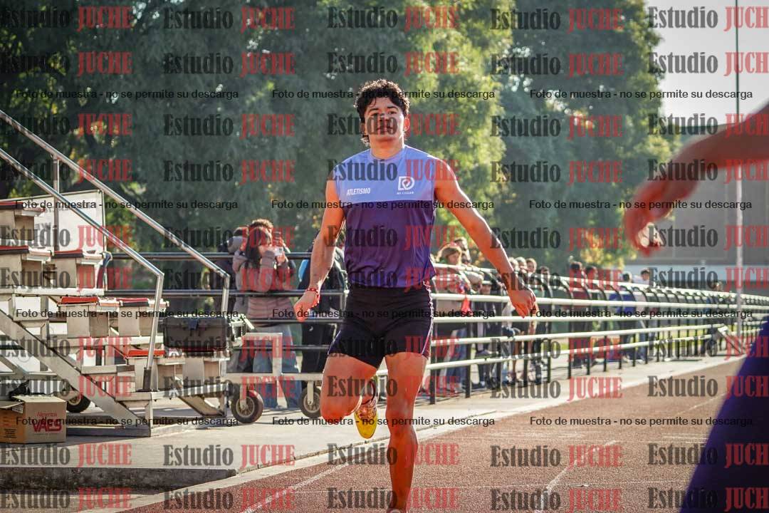 Fotos de los 400 m con vallas de varones