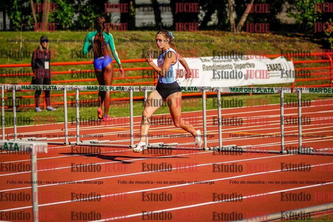 Fotos de los 100 m con vallas de mujeres - hepta 1