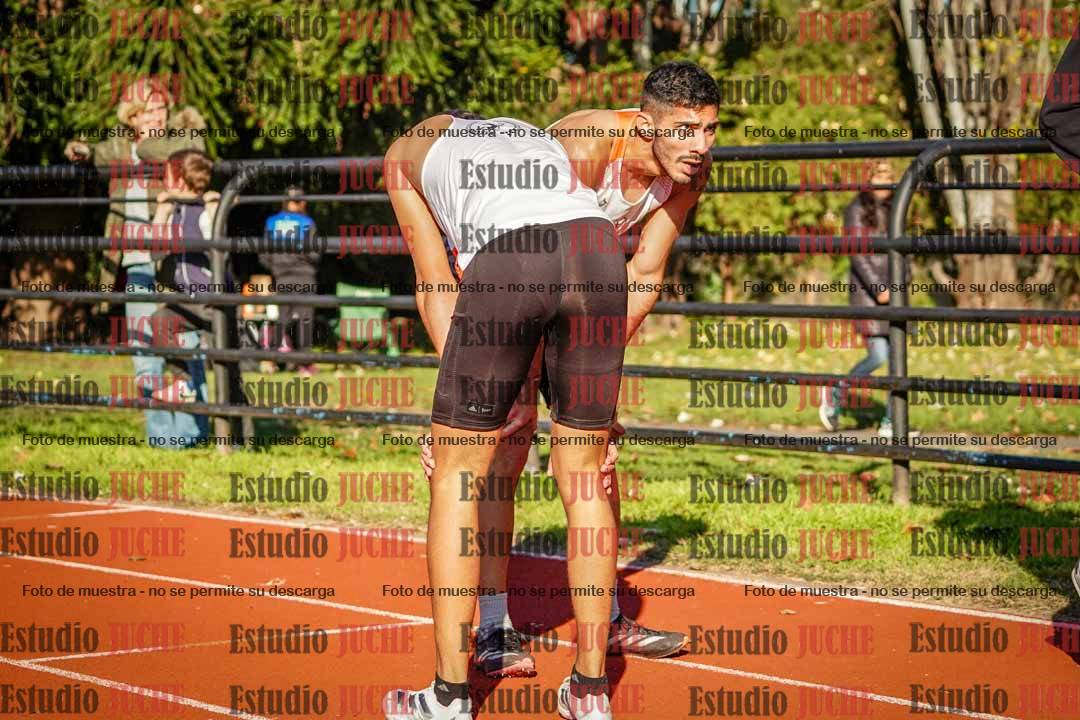 Fotos de los 400 m con vallas de varones