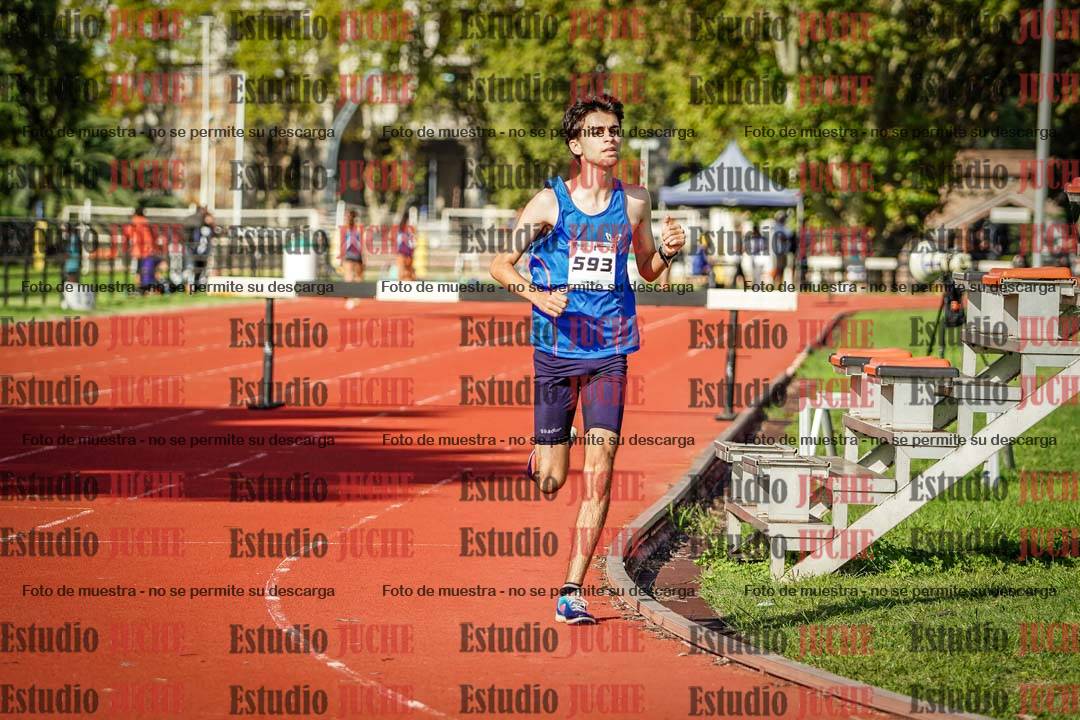 Fotos de los 3000 m con obstáculos de varones