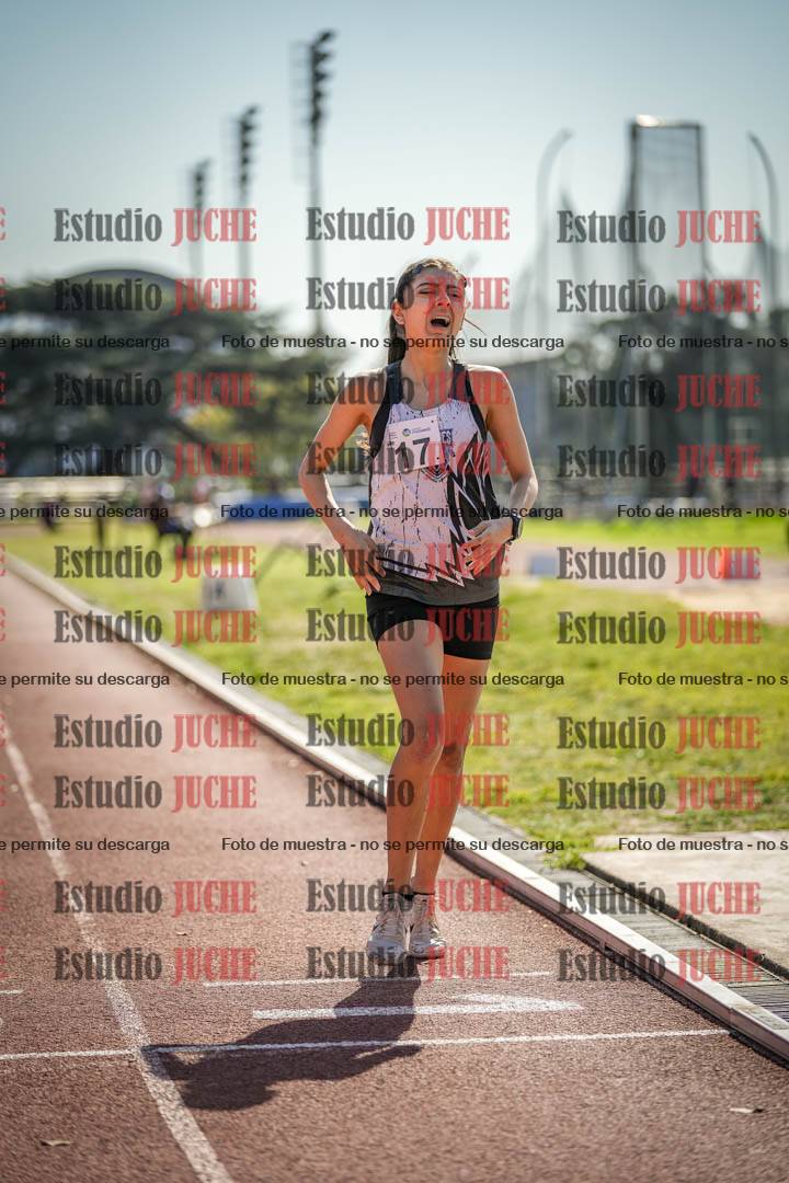 Fotos de los 600 m llanos de mujeres - U16