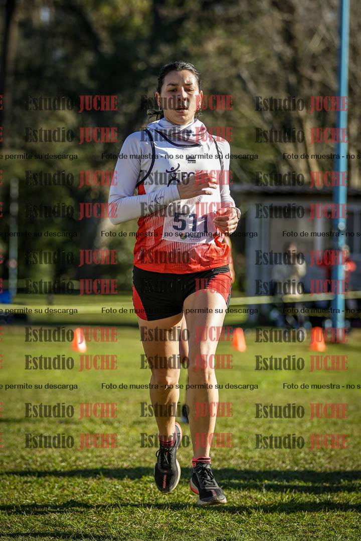 Fotos de la llegada del cross de 4000 m - mujeres