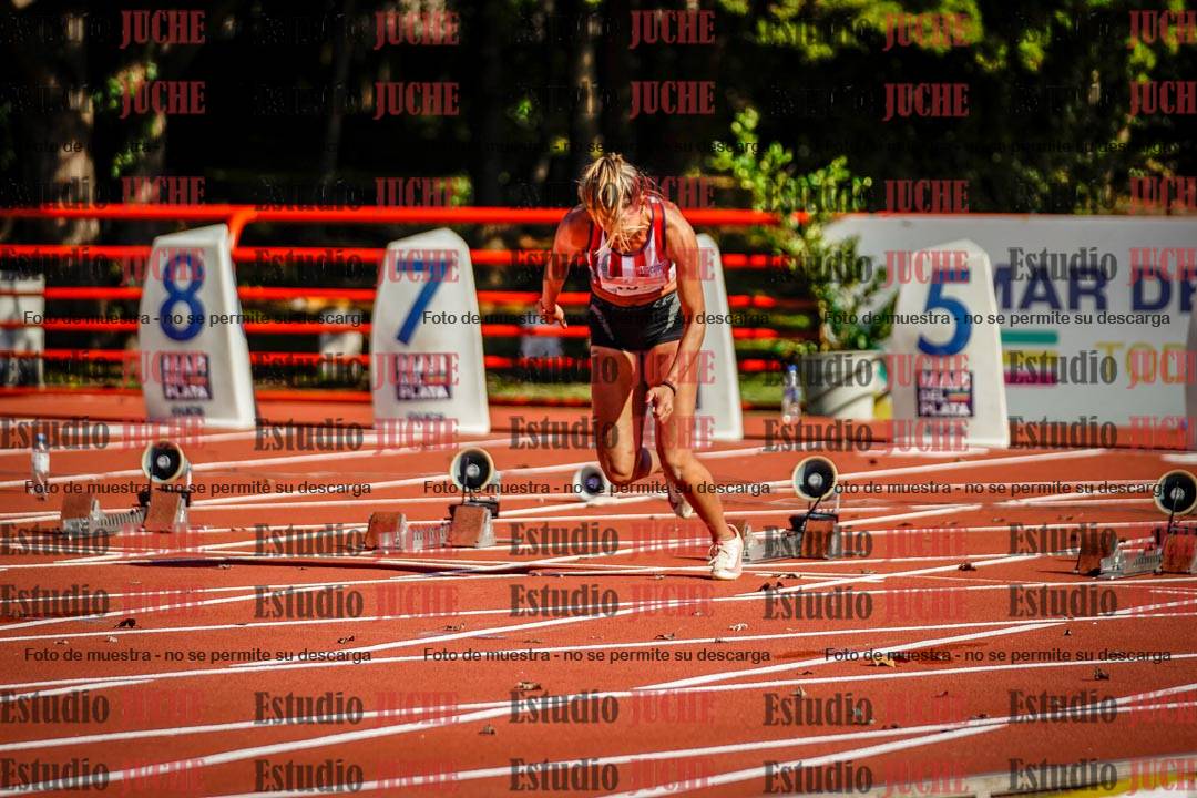 Fotos de los 100 m con vallas de mujeres - hepta 1