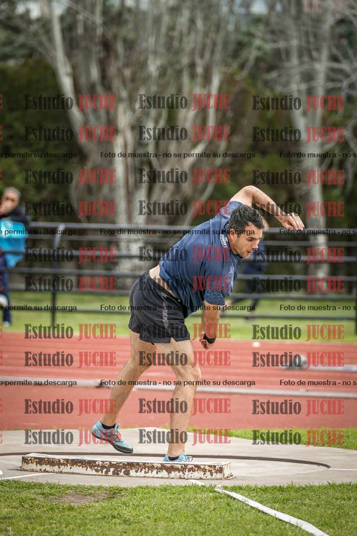 Fotos del lanzamiento de bala de varones