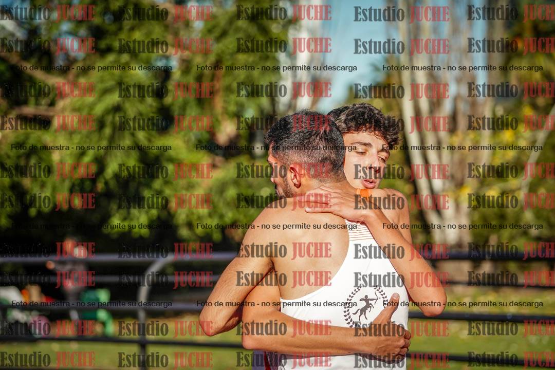 Fotos de los 400 m con vallas de varones