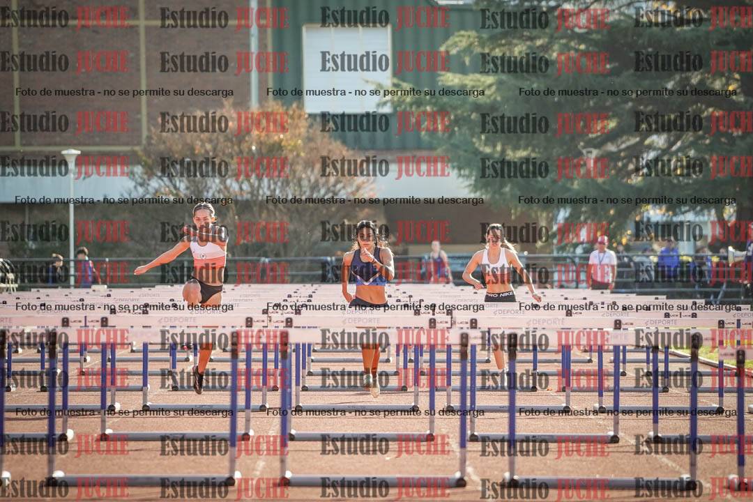 Fotos de los 100 m con vallas de mujeres