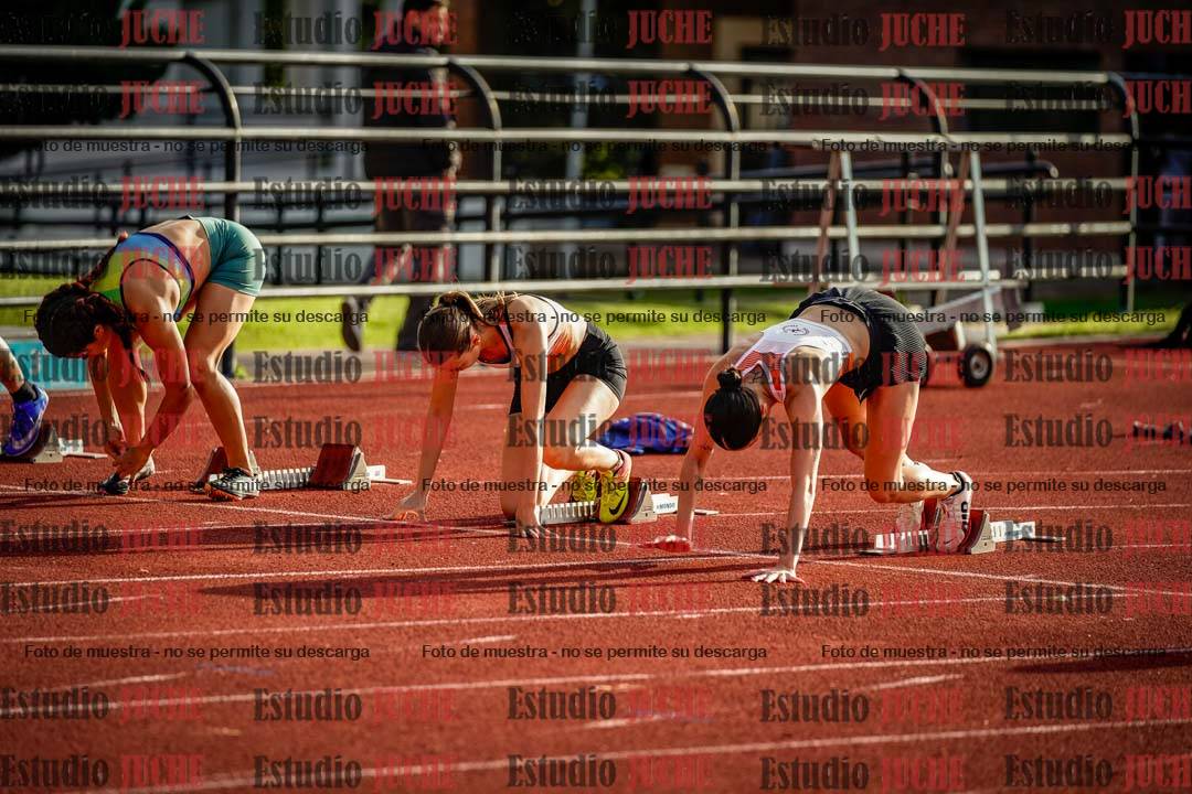 Fotos de los 100 m con vallas de mujeres