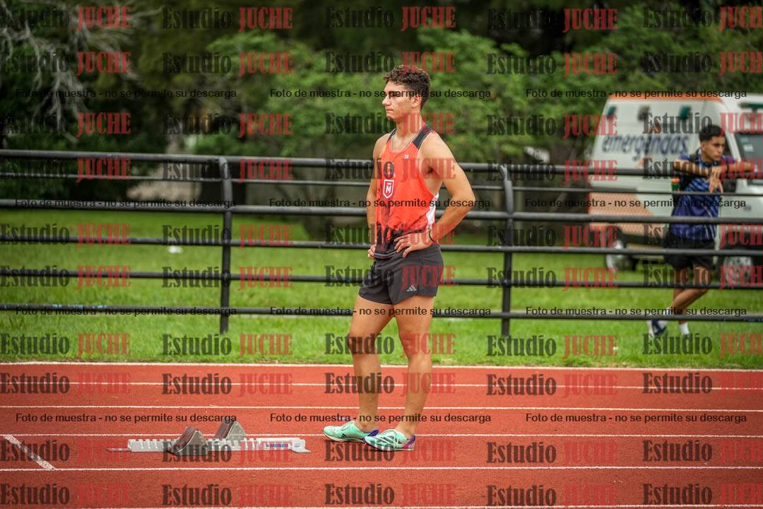 Fotos de los 400 m con vallas de varones