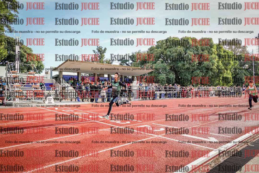 Fotos de los 80 m llanos de varones