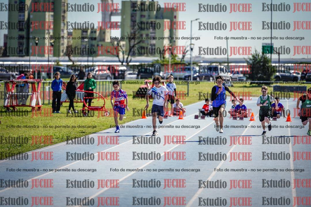Fotos de los 50 m llanos de varones