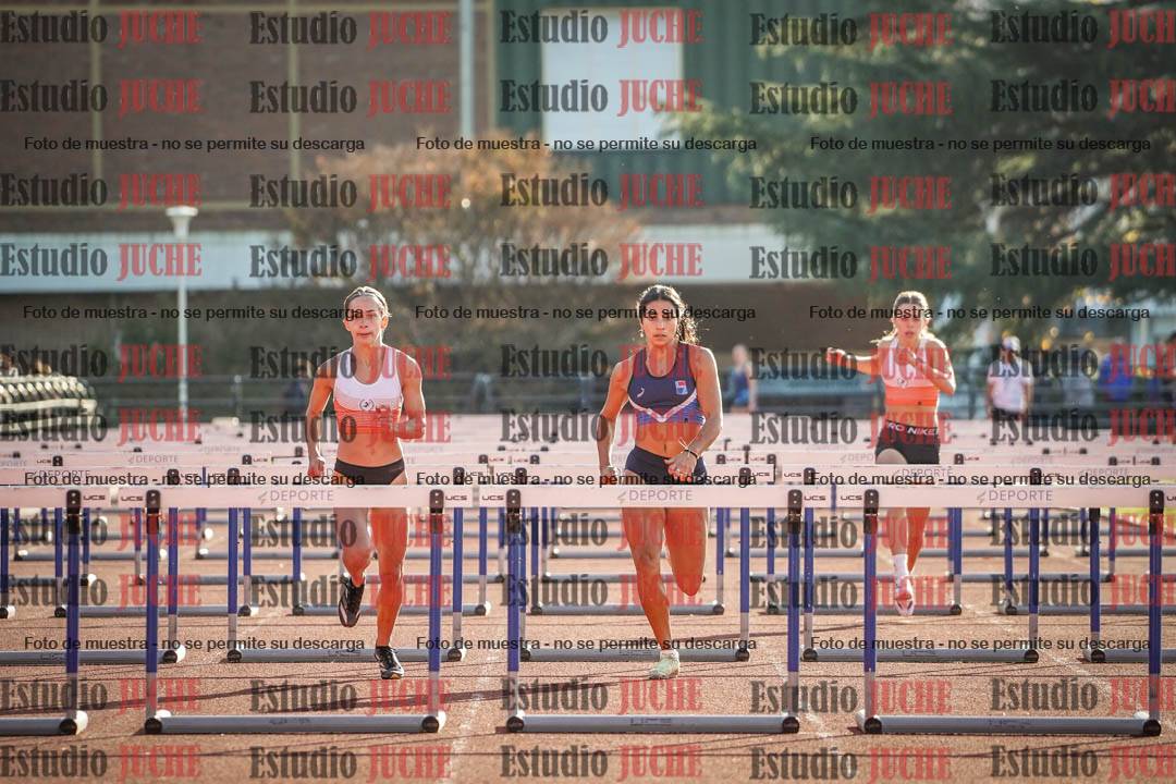 Fotos de los 100 m con vallas de mujeres