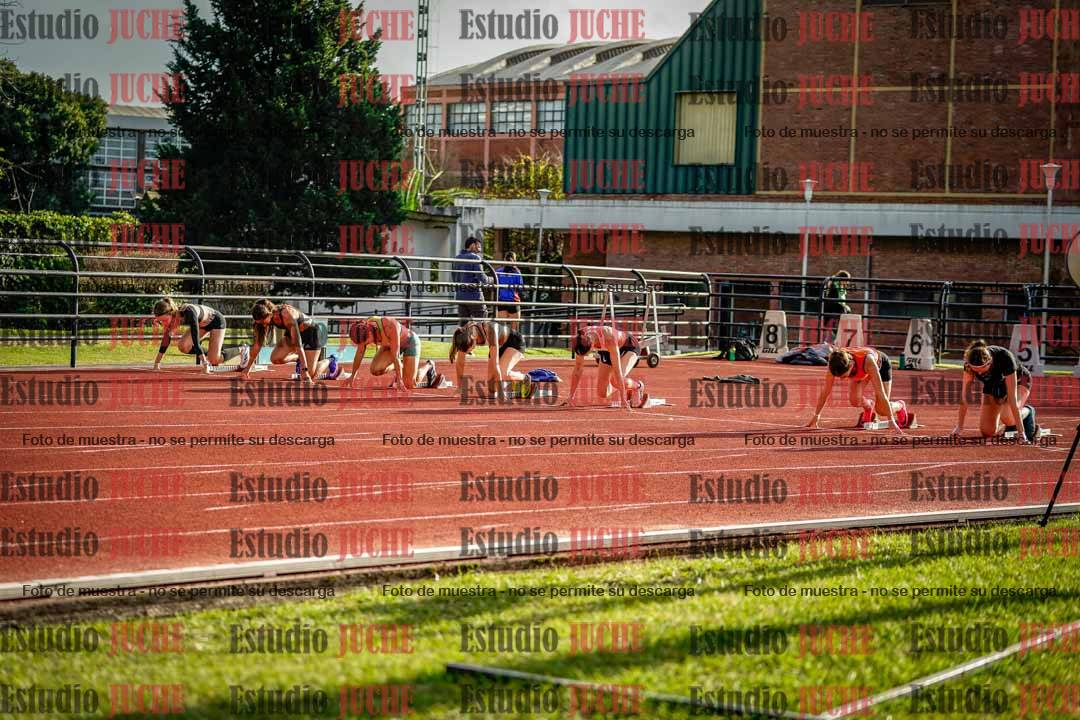 Fotos de los 100 m con vallas de mujeres