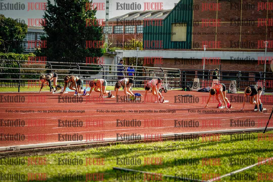 Fotos de los 100 m con vallas de mujeres