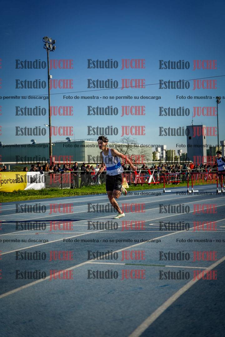 Fotos de los 110 m con vallas de varones - U17 (incluye heptatlón)
