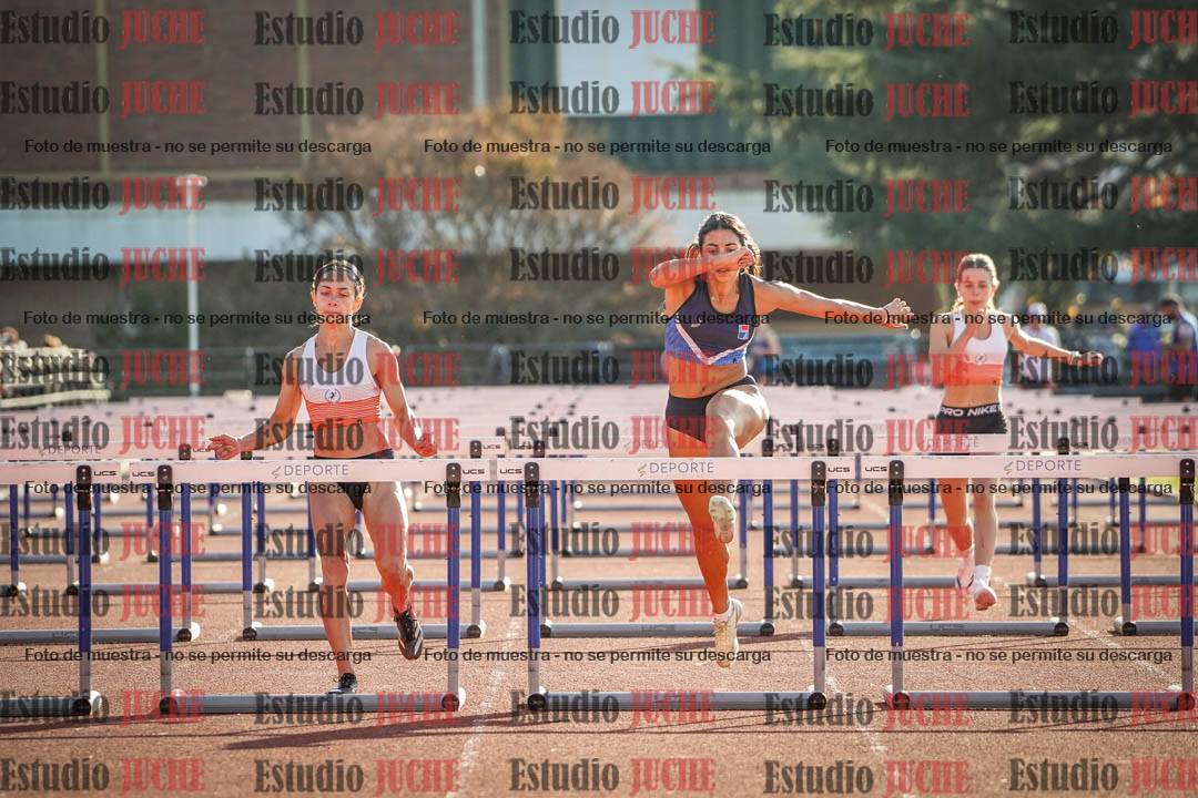 Fotos de los 100 m con vallas de mujeres