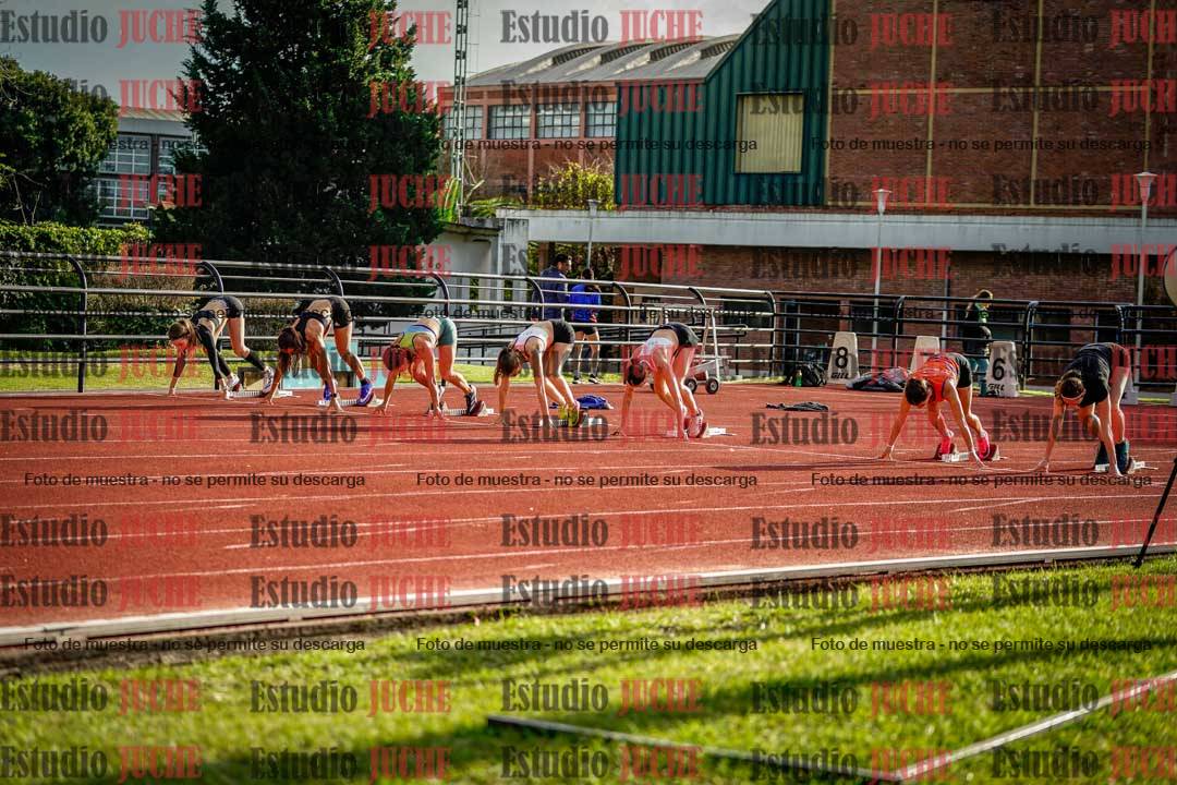 Fotos de los 100 m con vallas de mujeres