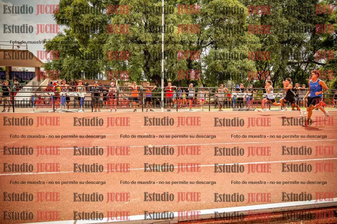 Fotos de los 80 m llanos de varones