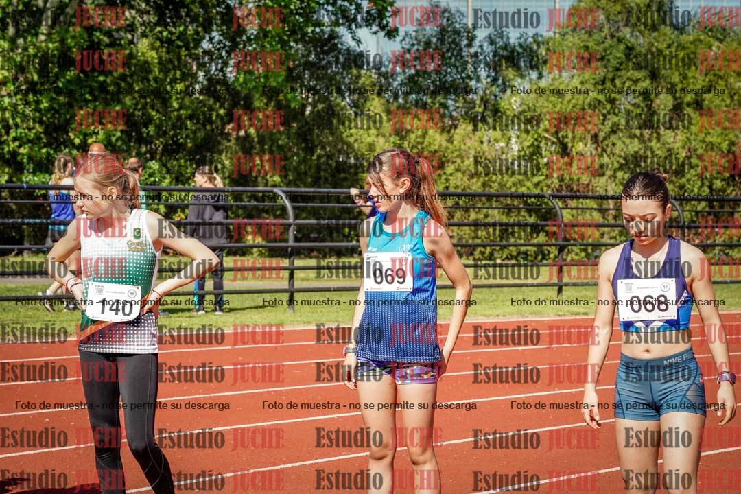 Fotos de los 1500 m con obstáculos de mujeres