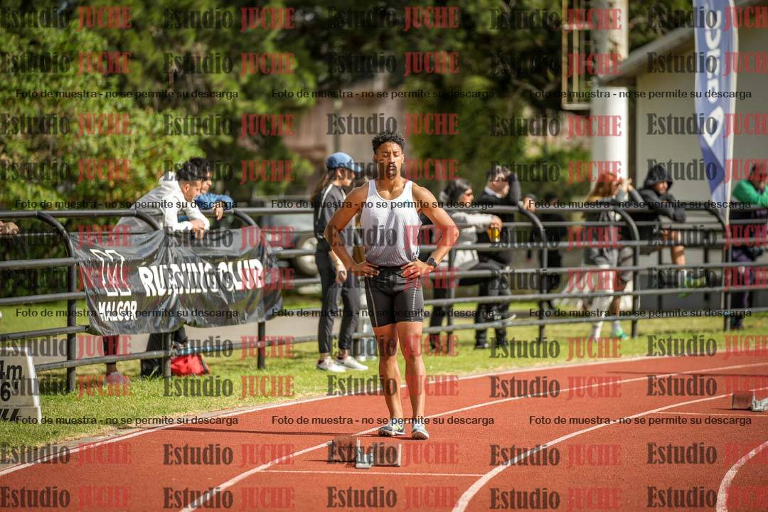 Fotos de los 400 m con vallas de varones