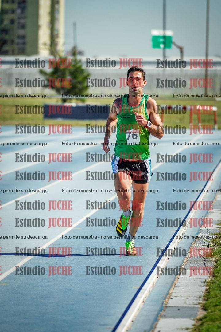 Fotos de los 5000 m de mujeres y varones - serie 1