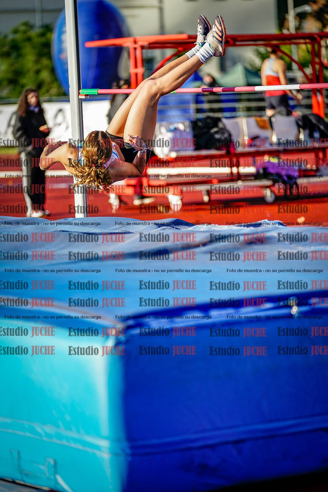 Fotos del salto en alto de mujeres