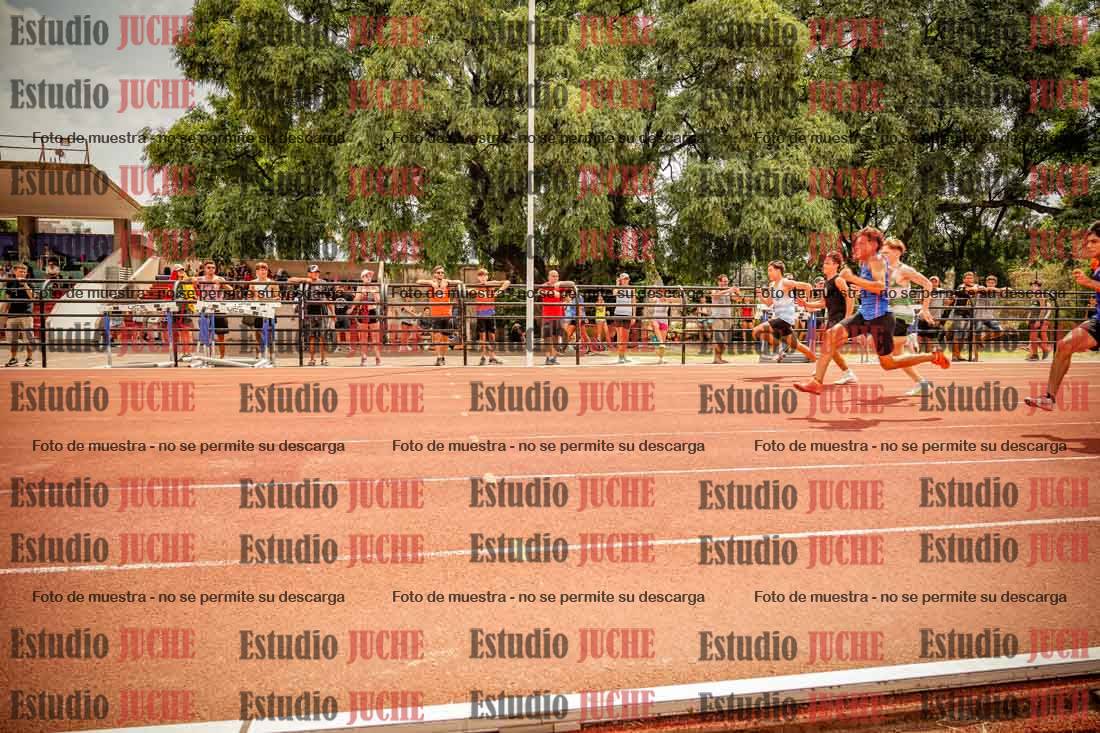 Fotos de los 80 m llanos de varones