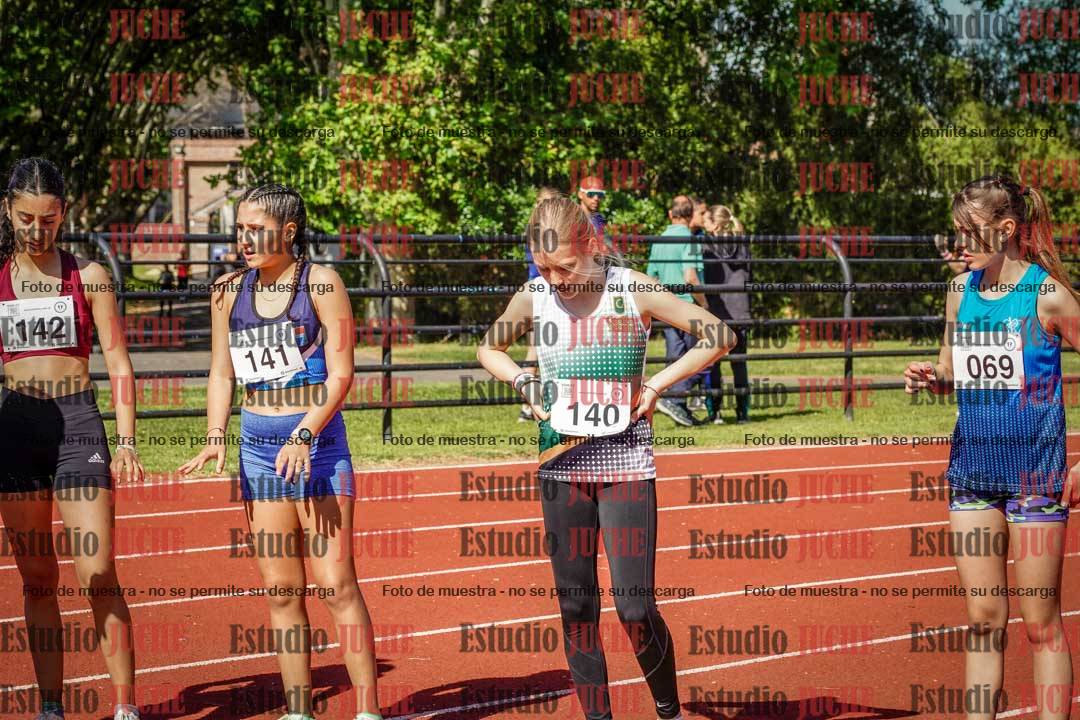 Fotos de los 1500 m con obstáculos de mujeres