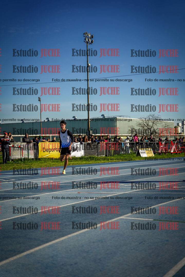 Fotos de los 110 m con vallas de varones - U17 (incluye heptatlón)