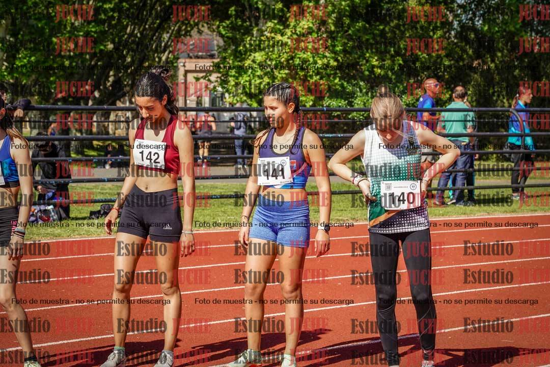 Fotos de los 1500 m con obstáculos de mujeres