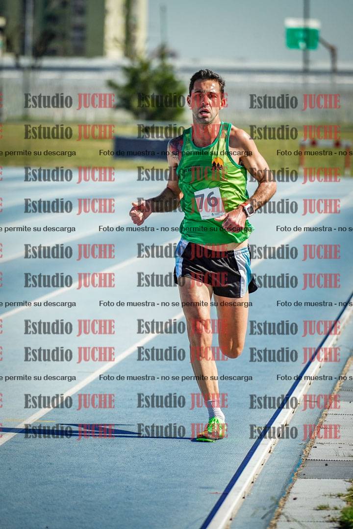 Fotos de los 5000 m de mujeres y varones - serie 1