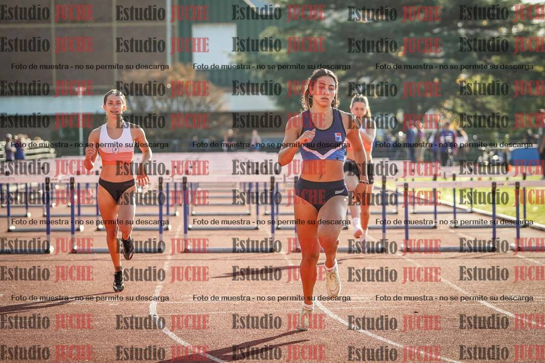 Fotos de los 100 m con vallas de mujeres
