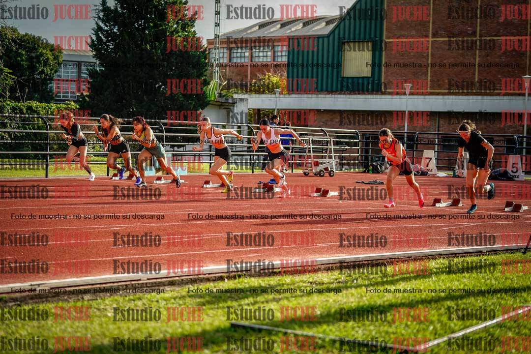 Fotos de los 100 m con vallas de mujeres