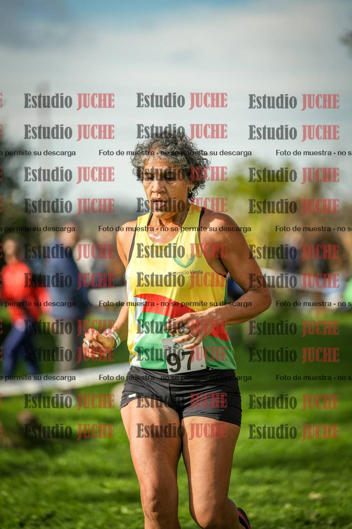 Fotos de la llegada del cross de 4000 m - mujeres