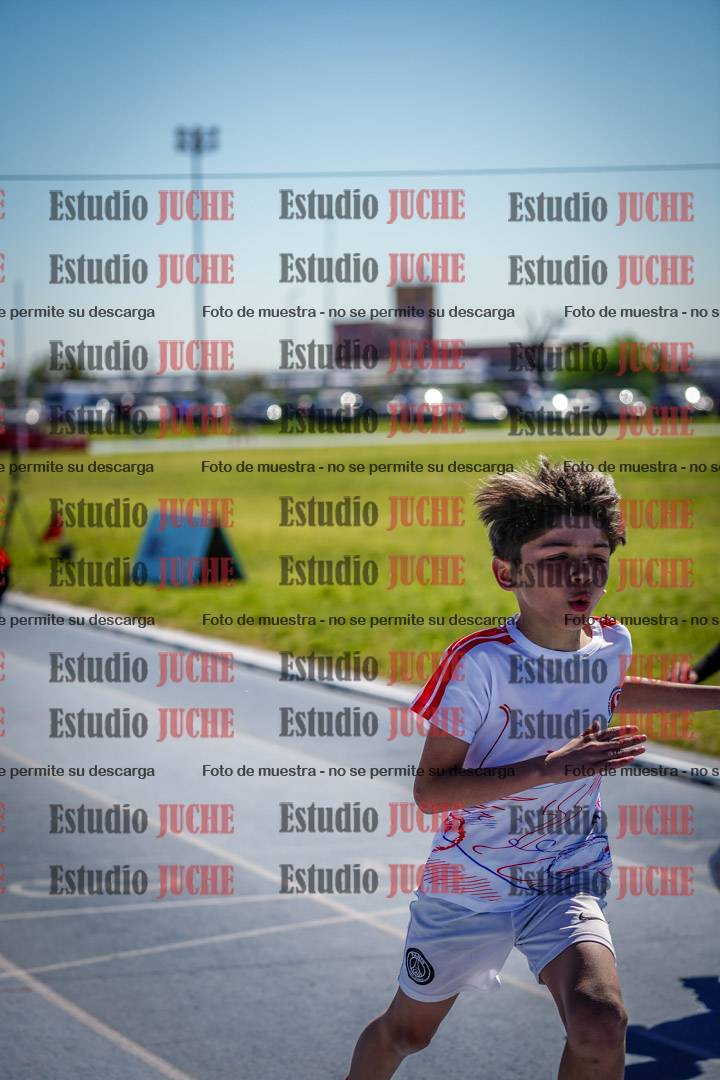 Fotos de los 50 m llanos de varones