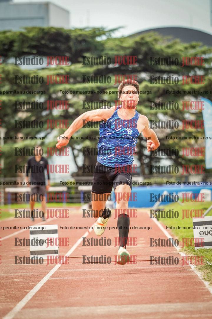 Fotos del salto triple de varones