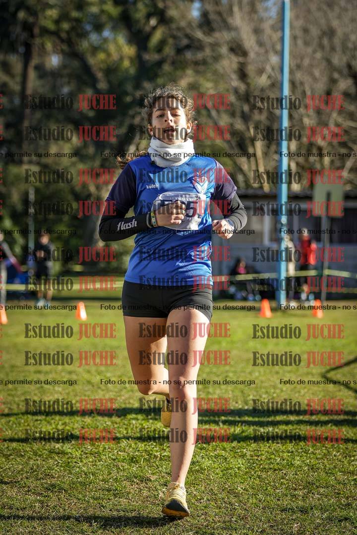 Fotos de la llegada del cross de 4000 m - mujeres