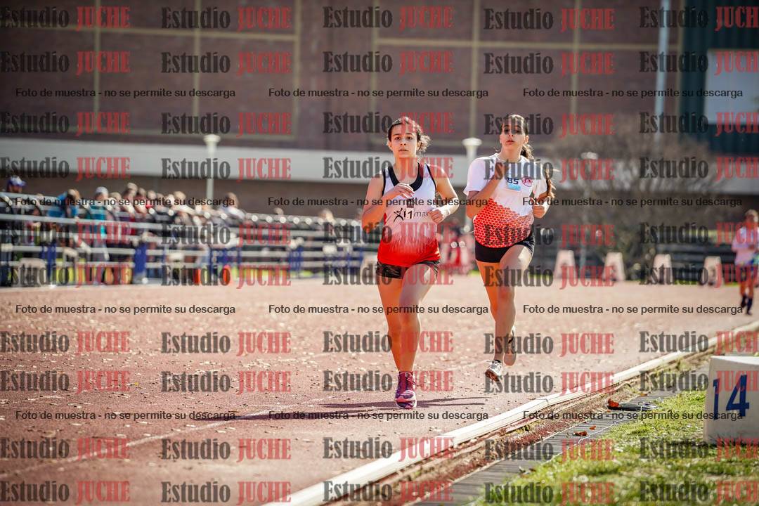 Fotos de los 600 m llanos de mujeres - U16